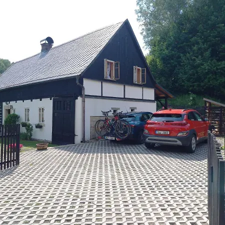 Medova Chaloupka Ceske Svycarsko 펜션 Jetřichovice